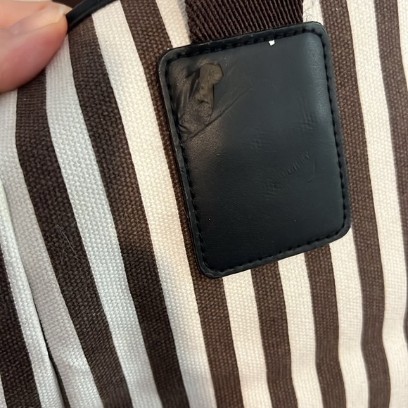 Henri Bendel pet tote - Picture 12 of 12